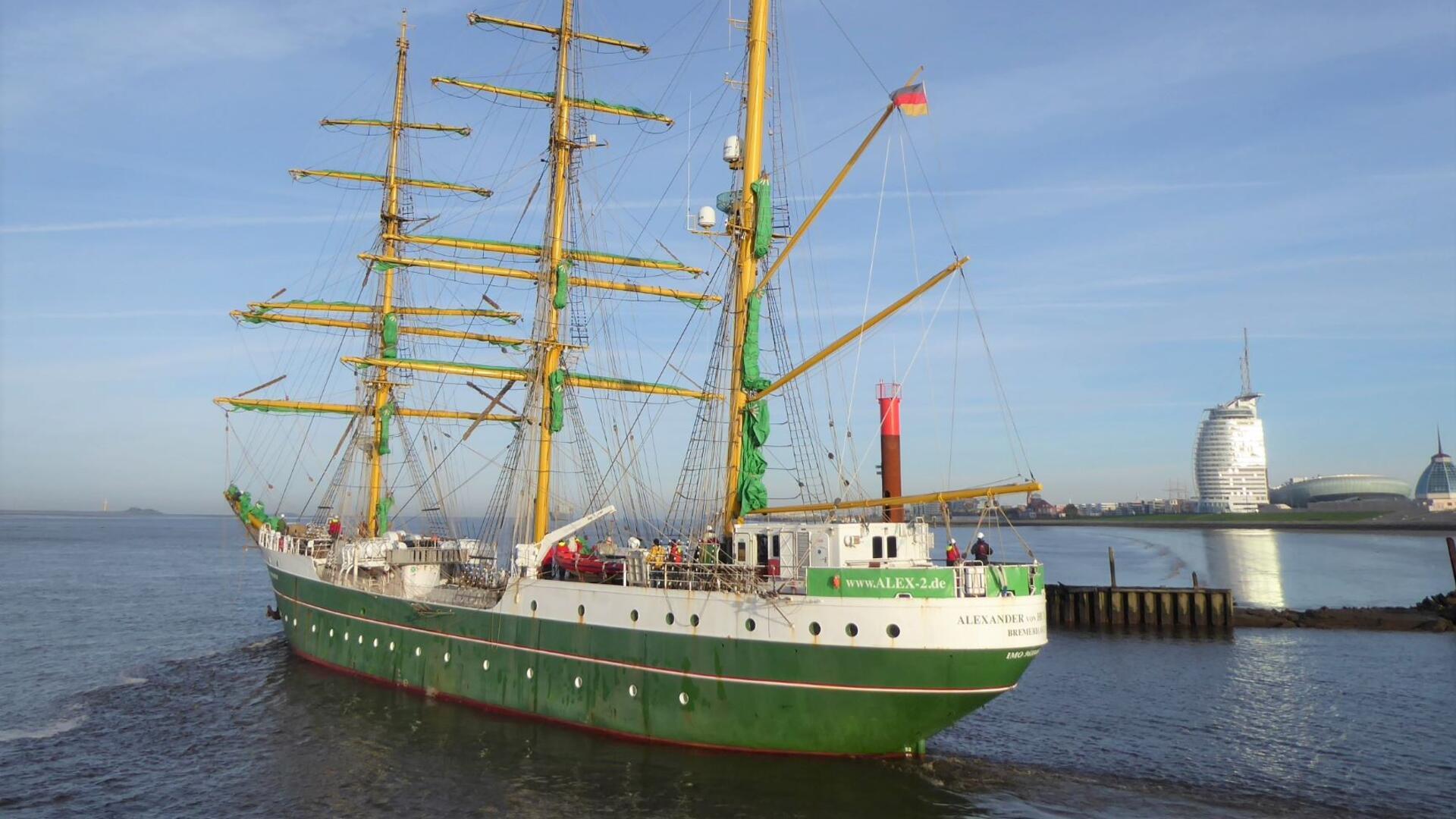 Heimspiel für die „Alex II“: Der Segler macht bei den Maritimen Tagen im Neuen Hafen fest.