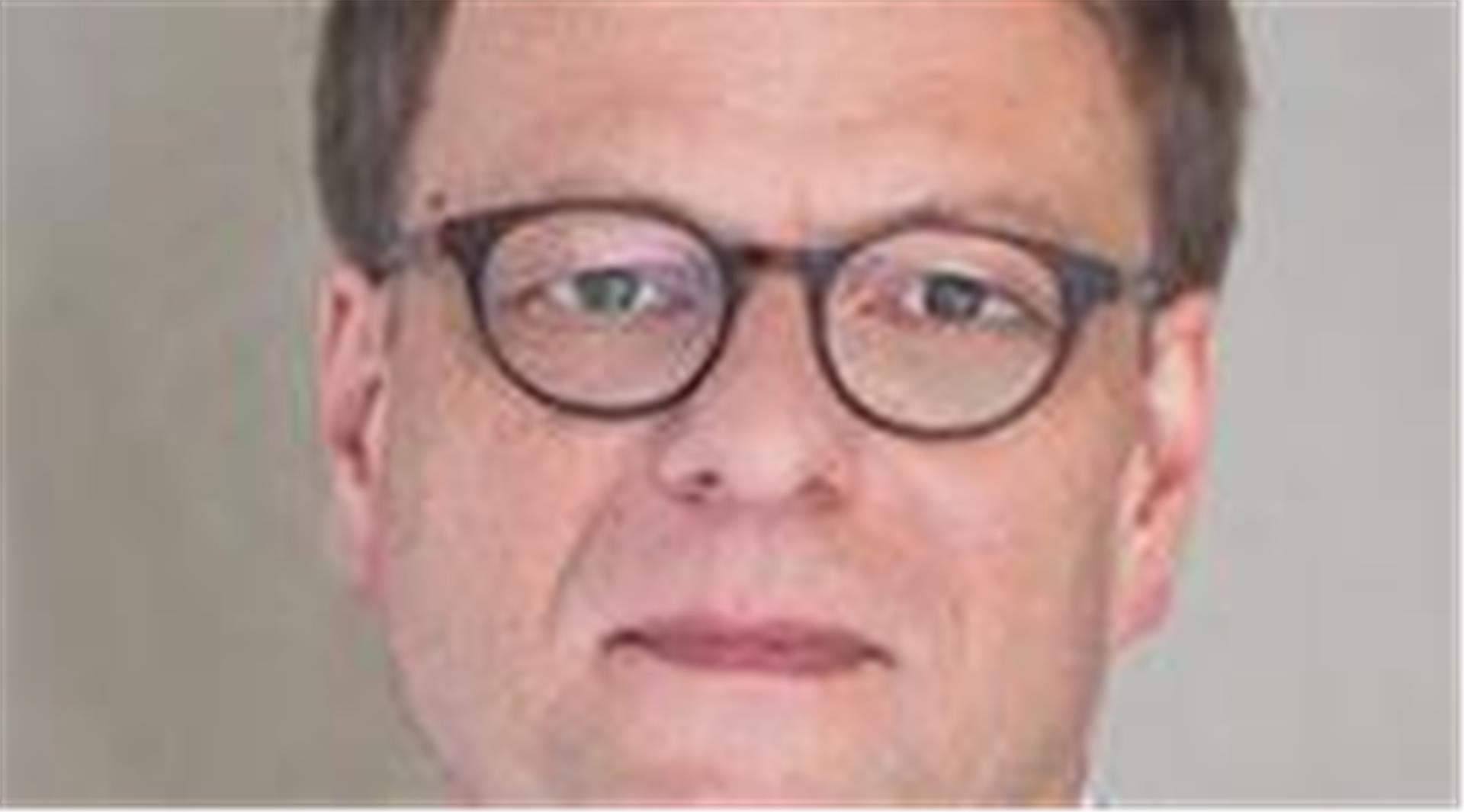 Hendrik Cremer ist Autor zahlreicher wissenschaftlicher Publikationen und war schon häufig im Bundestag und in Landtagen als Sachverständiger geladen.