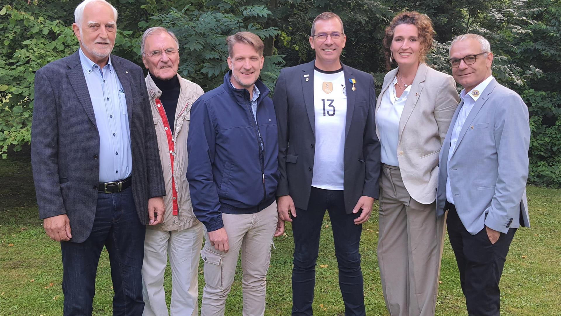 Hinrich Brandt (von links), Helmuth Zander, Dennis Kück, Michael "Max" Meyer, Marina Blanken, Dr. Michael Klöckner.