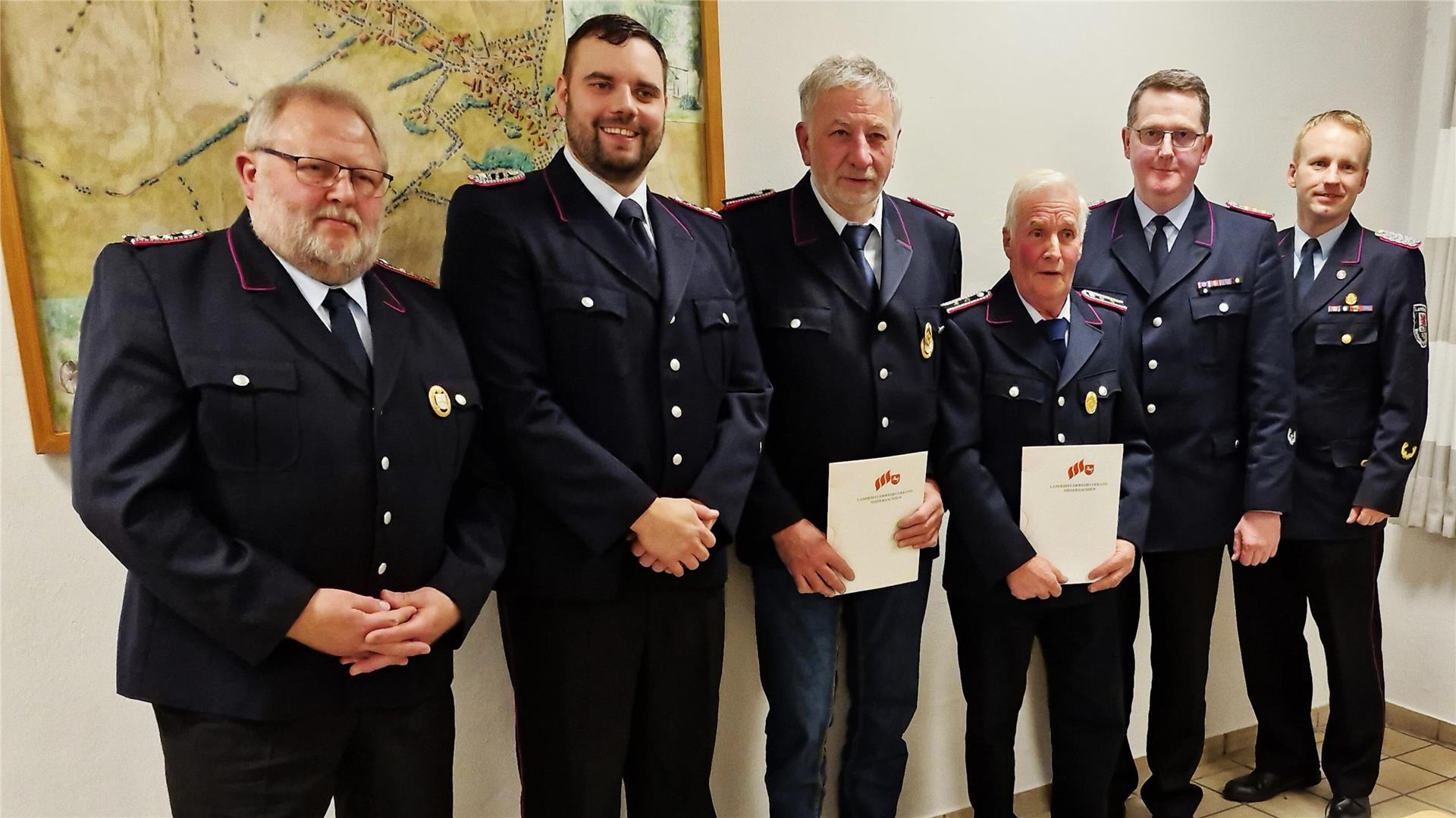 Jubilare und Amtsinhaber der Feuerwehr Vorwerk