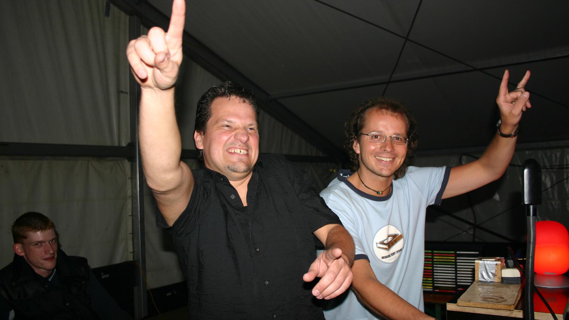 Die Wilstedter DJs Kalle und Matze 