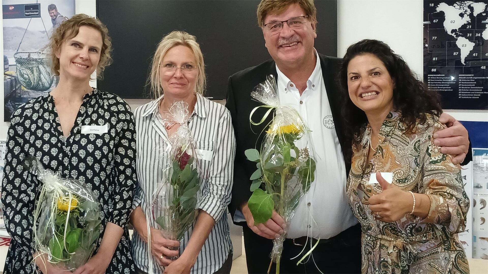 Kochevent bei Transgourmet Seafood mit Ralf Forner (Zweiter von rechts) und Sinem Öksüzoğulları (ganz rechts)