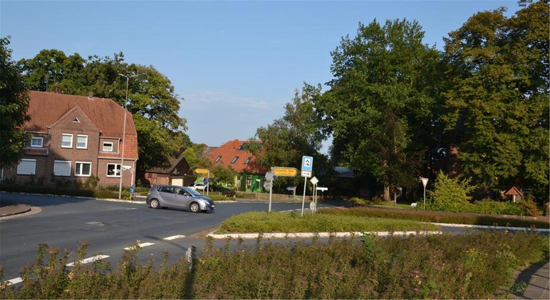  Kreuzung Bergstraße/Bahnhofstraße in Gyhum 