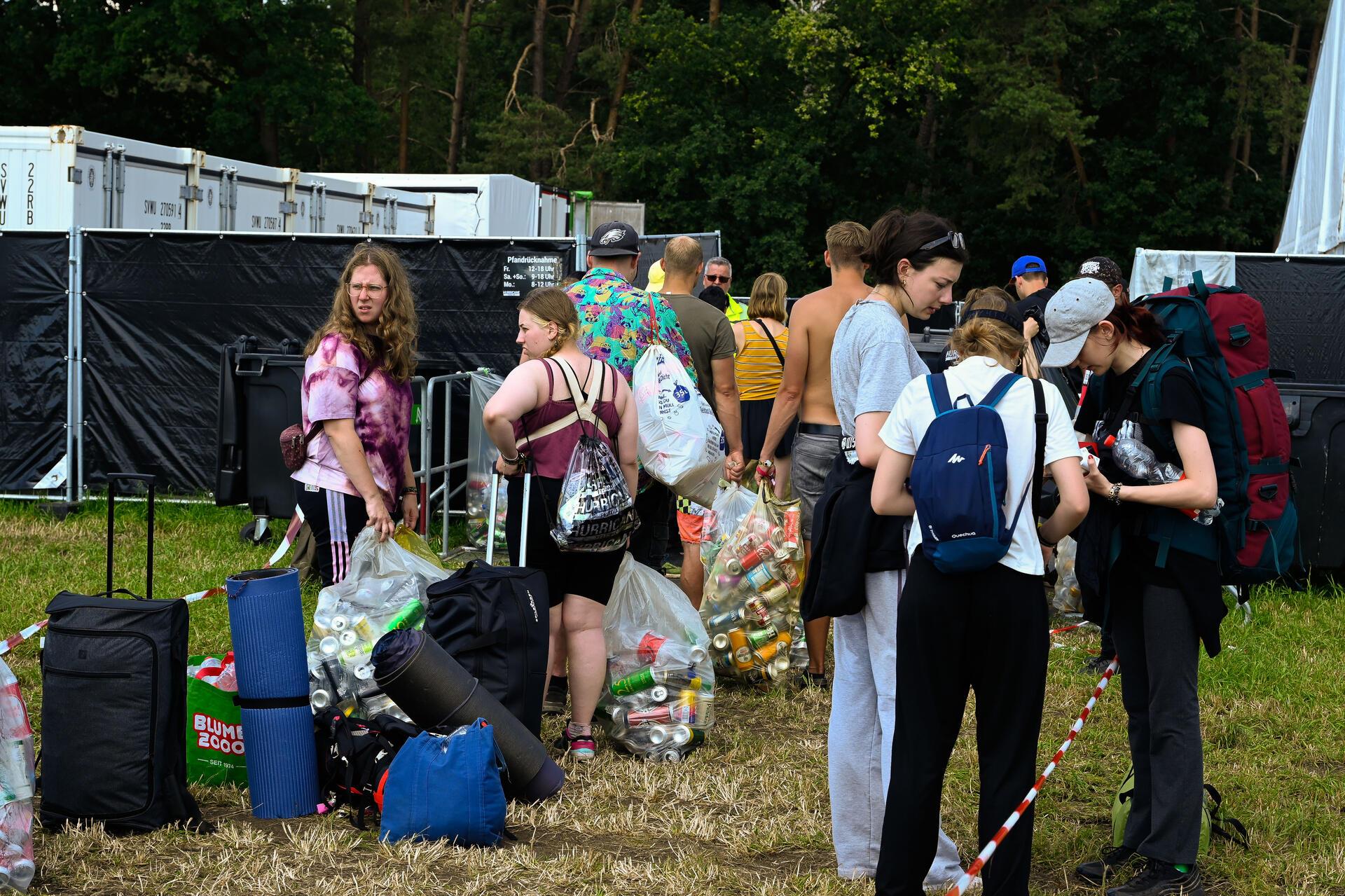 Leider gehört das auf vielen Festivals noch zum normalen Bild. Wenn die Besucher...