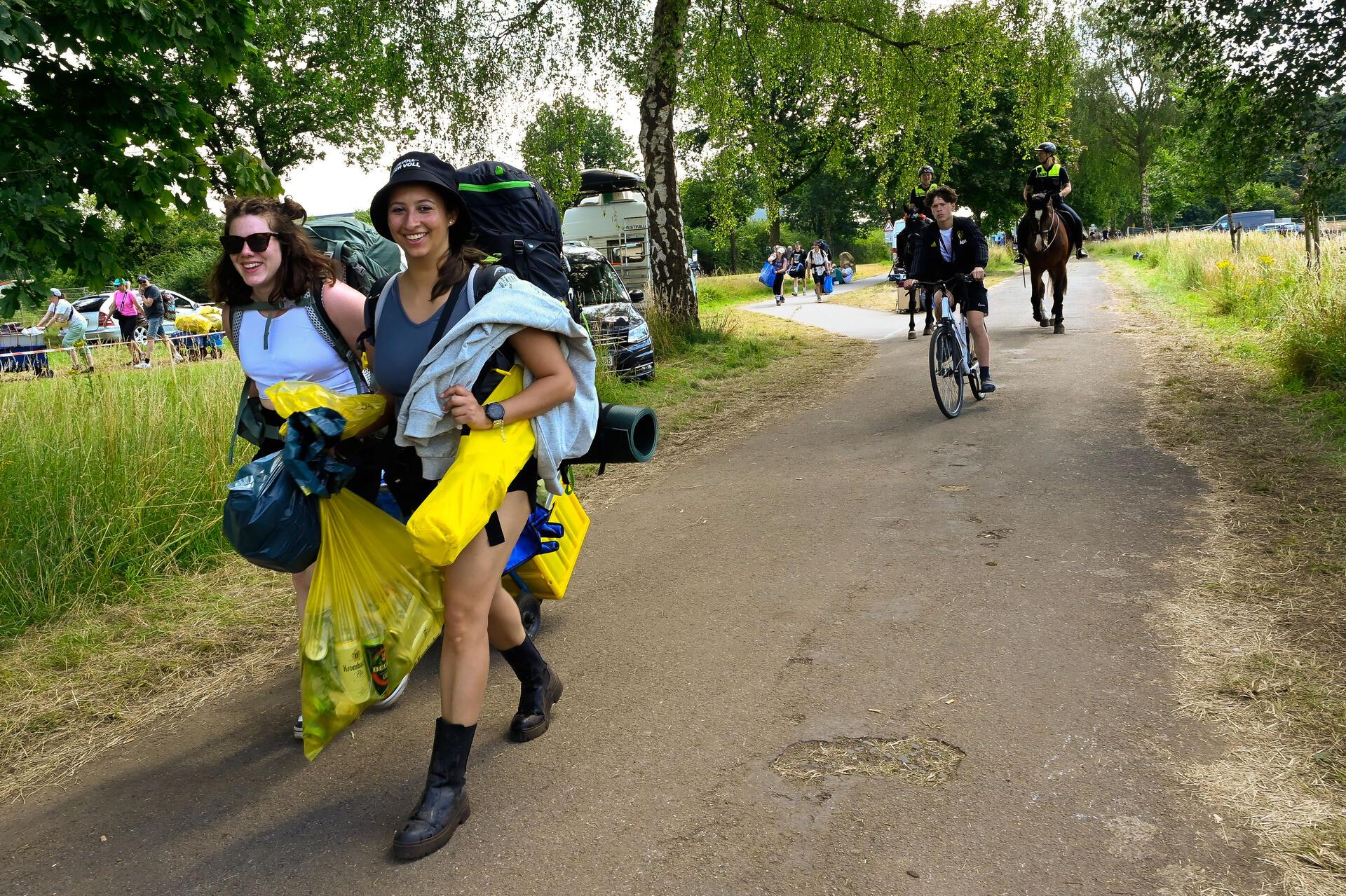 Leider gehört das auf vielen Festivals noch zum normalen Bild. Wenn die Besucher...