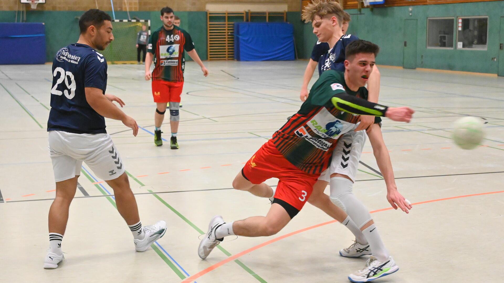 Luca Todisco erzielte vier Tore bei der Heimniederlage gegen Rotenburg III.