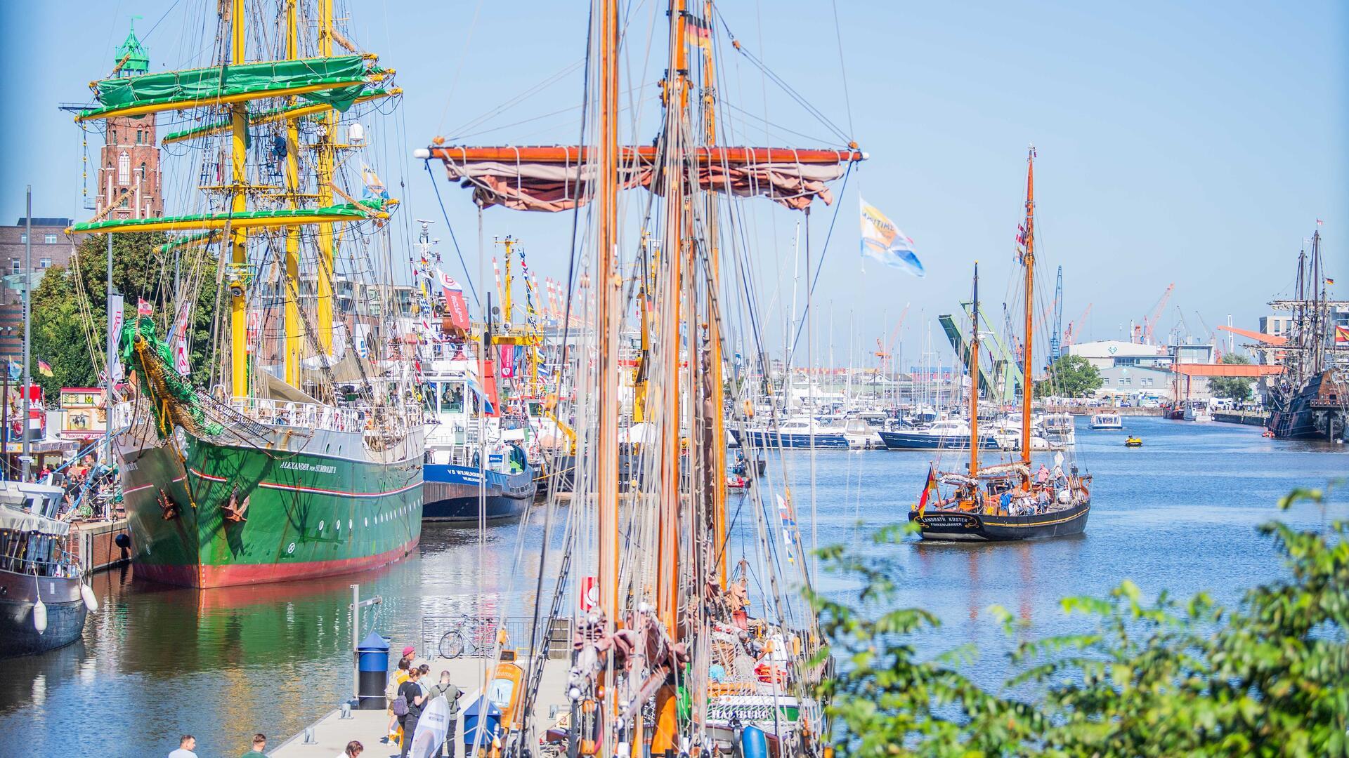 Maritime Tage 2023 - Sonntag. Zum letzten Tag der Festwoche zeigt sich das Wetter von seiner besten Seite.