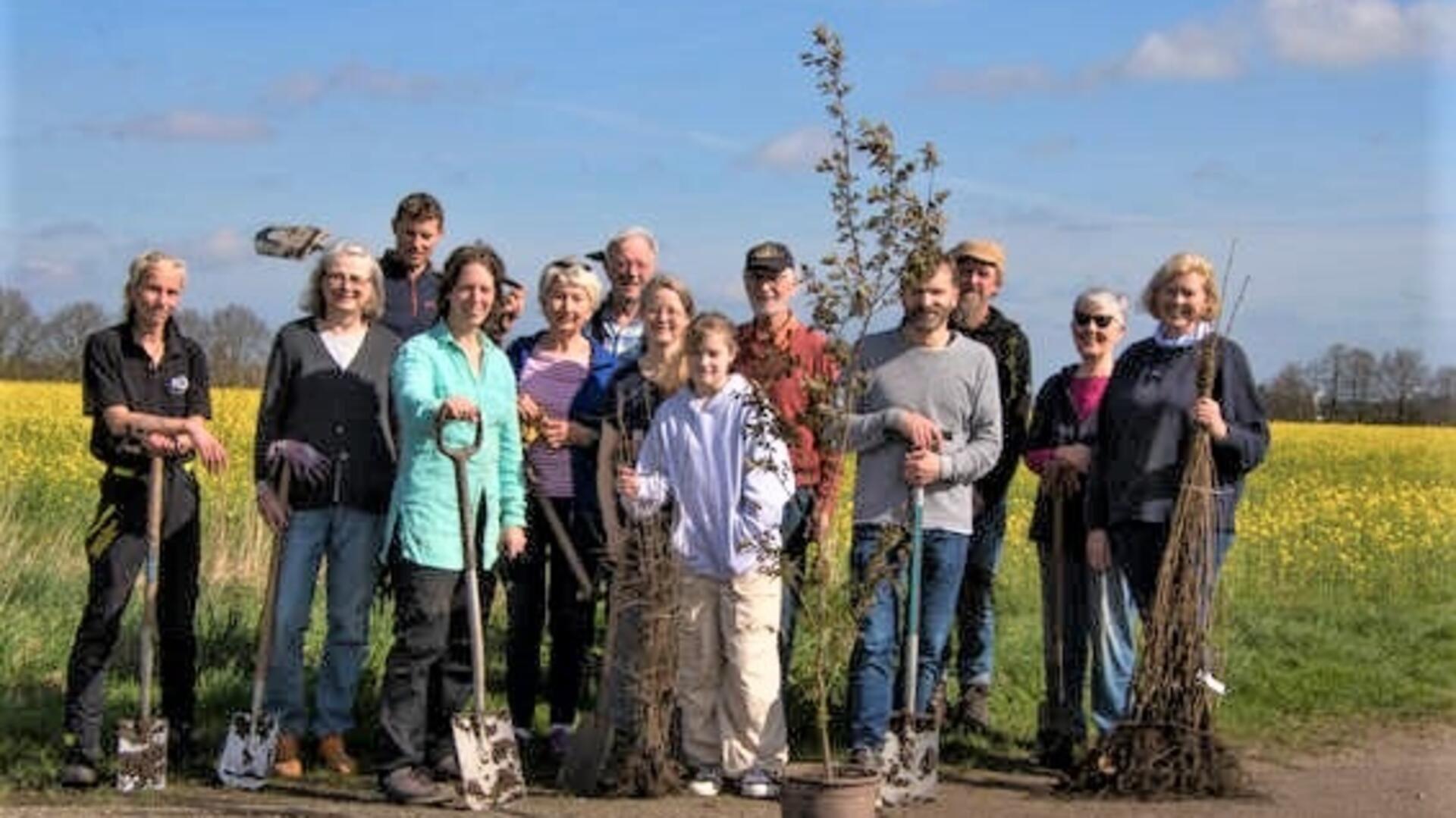 Nesser mit Schaufeln in der freien Natur