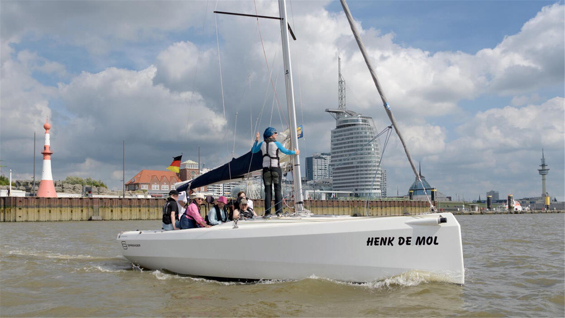 Ein Gefühl von Freiheit: Das Segeln im Rollstuhl auf der Weser.