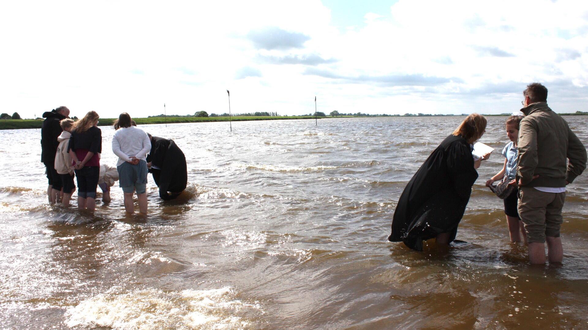 Taufe im Wasser