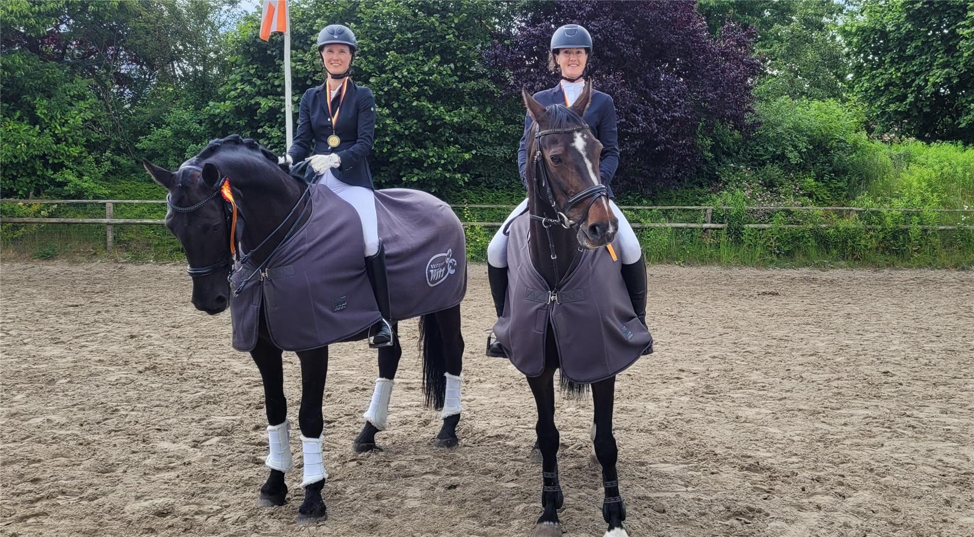 Nina Bücker und Sarah Bardenhagen aus Bremervörde holten die Kreismeistertitel im Kreis Stade.