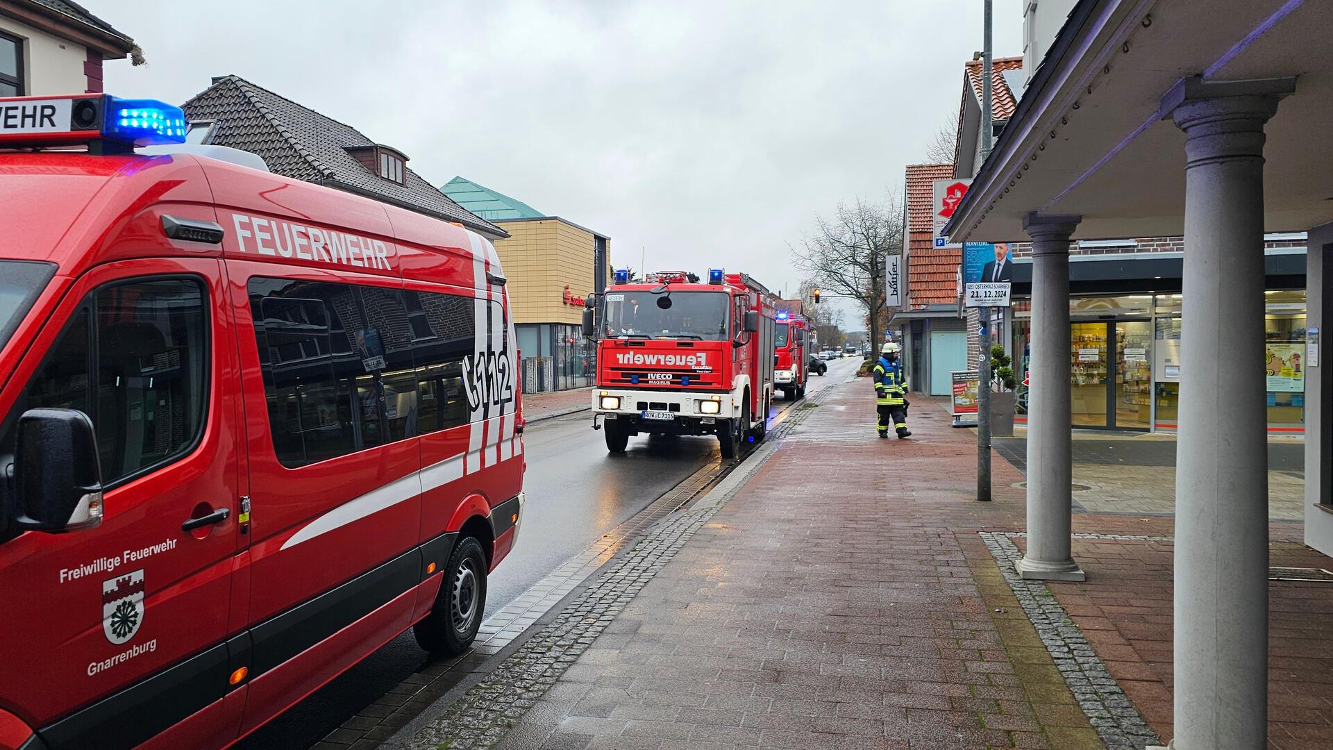 Rauchentwicklung in einer Steckdose hat am Donnerstag in Gnarrenburg zu einem Feuerwehreinsatz geführt.