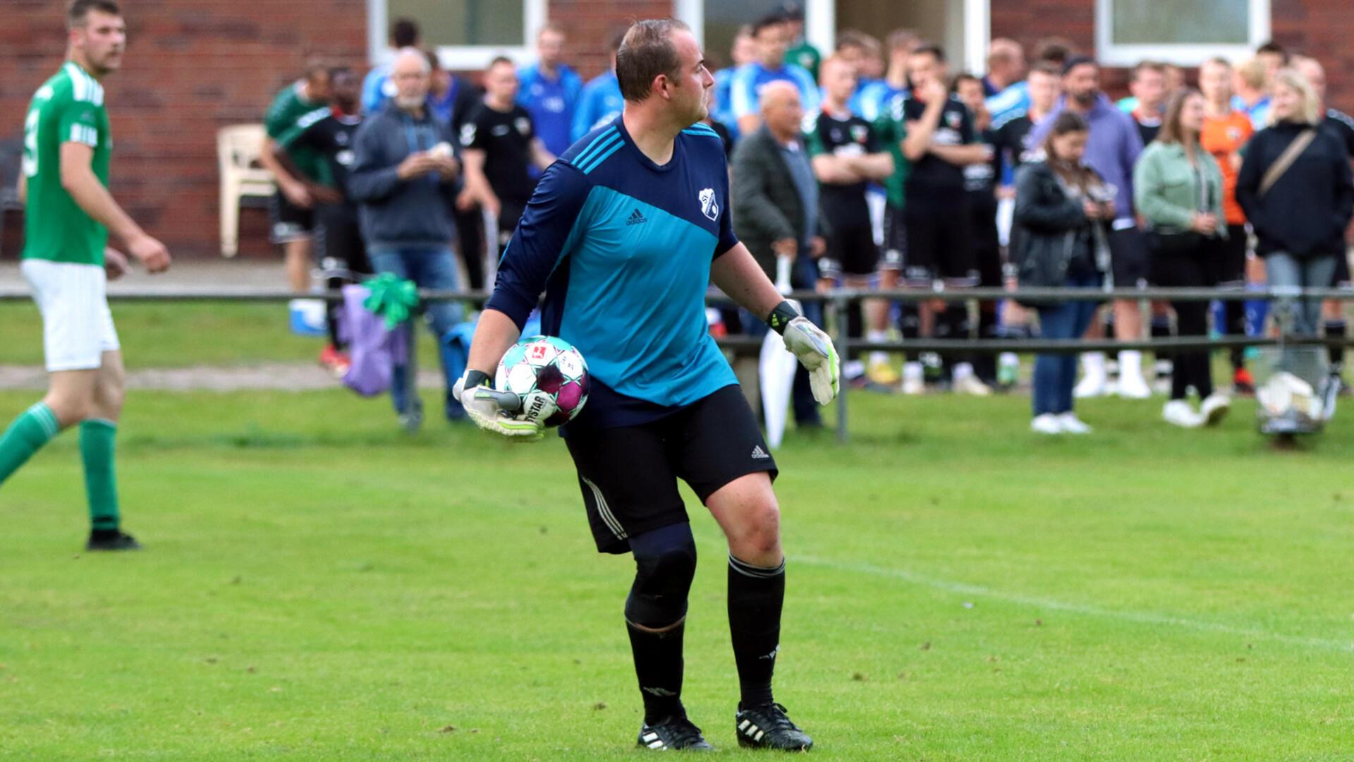 SVA-Keeper Bennet Müller bot gegen Selsingen eine überragende Leistung und verhinderte eine Packung.