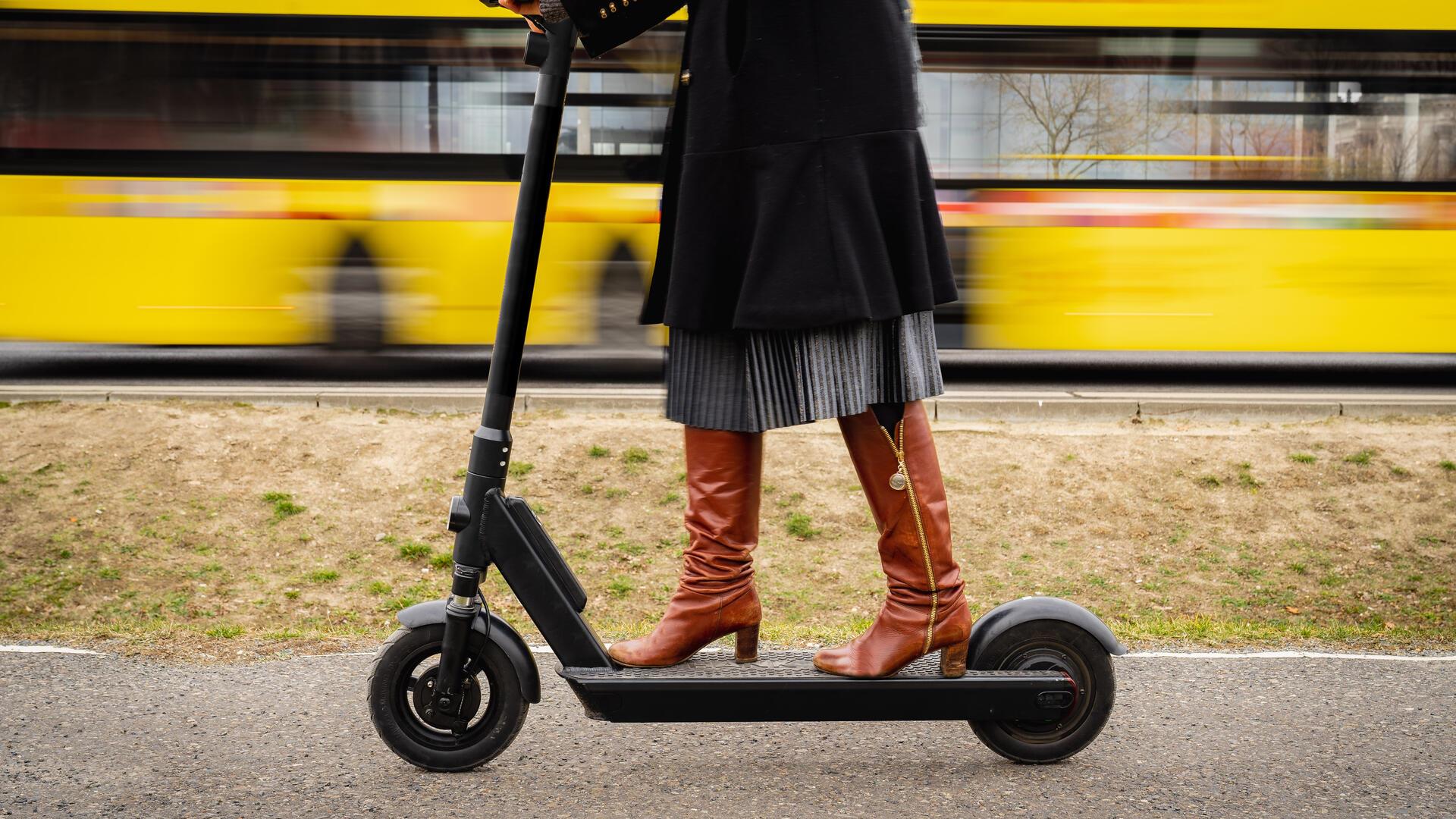 Seit 1. Juni sind E-Scooter in Bussen und Straßenbahnen nicht mehr zugelassen.