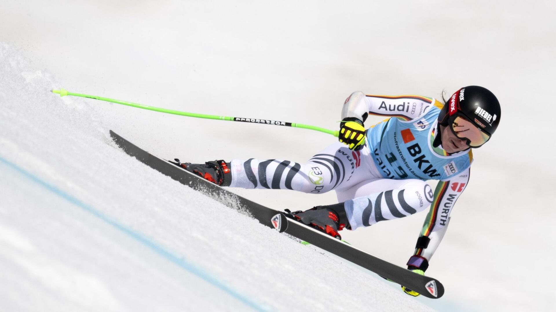 Skirennfahrerin Kira Weidle hat das Weltcup-Wochenende in Crans Montana mit einem Top-Ten-Platz abgeschlossen. Die Starnbergerin steigerte sich am Sonntag und fuhr beim Sieg der Österreicherin Stephanie Venier im Super-G auf Rang neun.