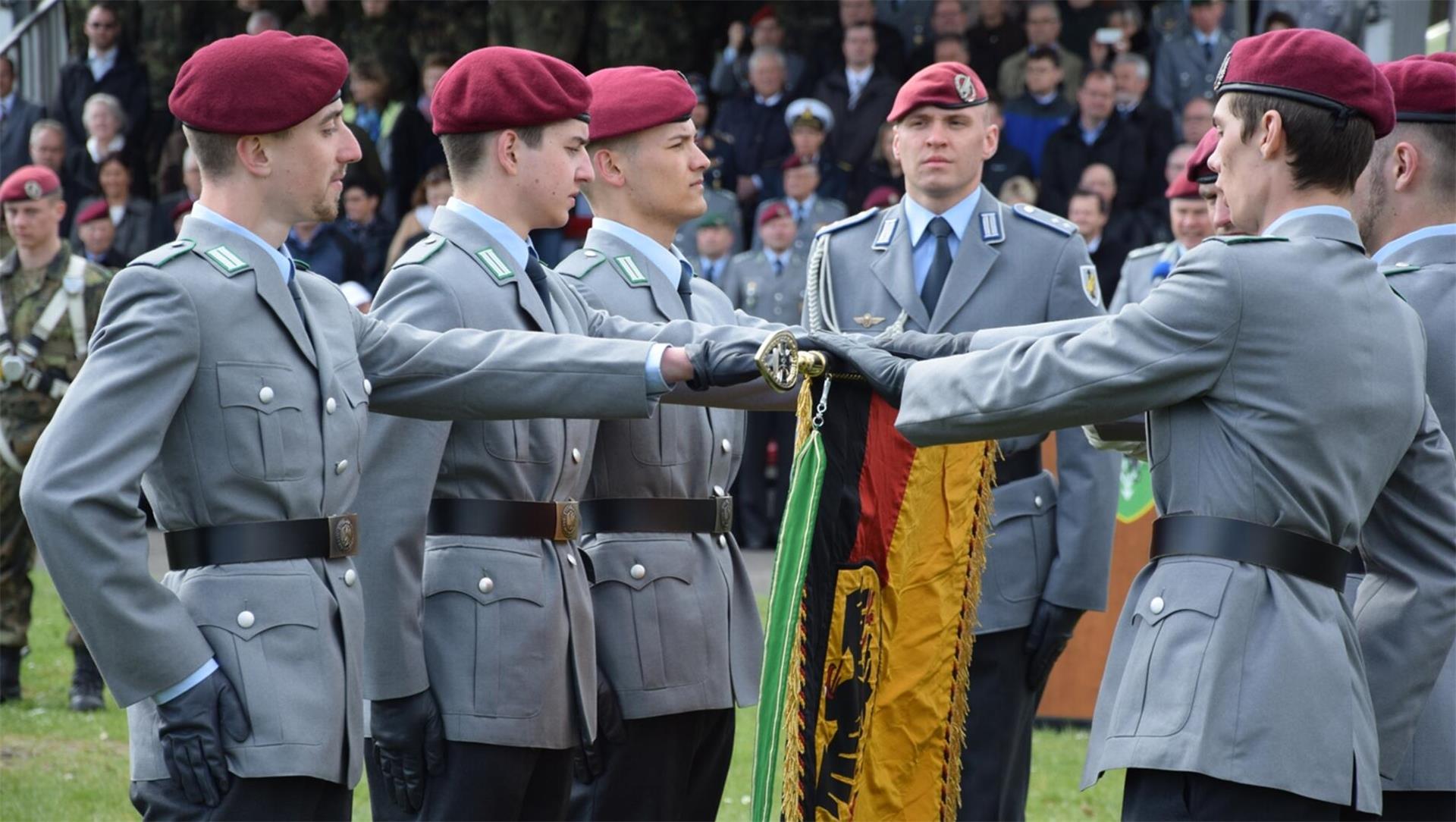 So sah es bei einem früheren Gelöbnis auf dem Ahe-Gelände in Zeven aus. Am 4. Dezember erfolgt die Zeremonie erneut öffentlich auf dem Areal am Rande der Stadt.