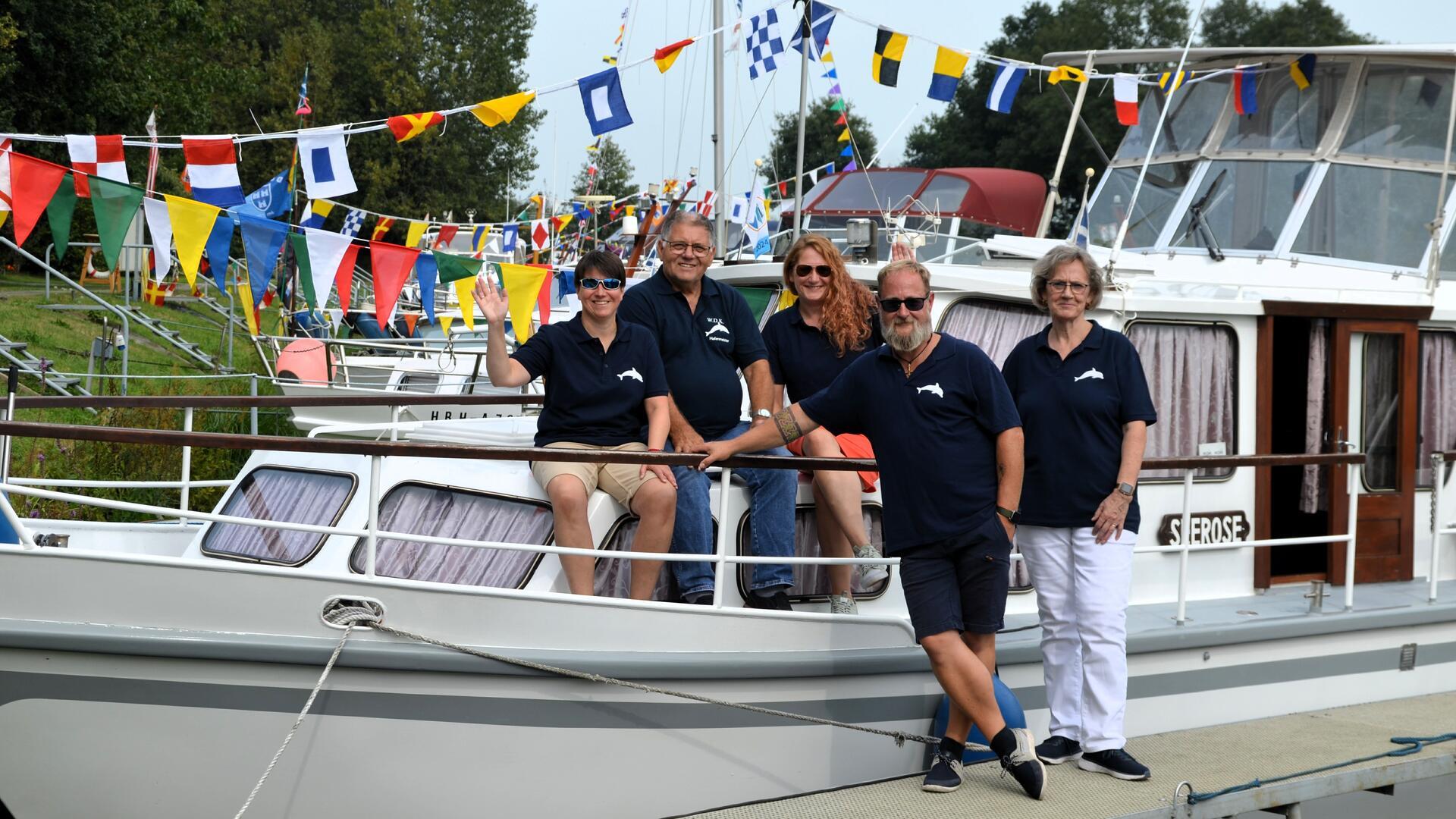 Sportboot fahren - mehr als ein Hobby für den Vorstand des Vereins WD Kührstedt mit (von links): Nicole Ausborn, Walter Menge, Nicole Wiederkehr, Hans-Peter Wiederkehr und Marlies Alpers.