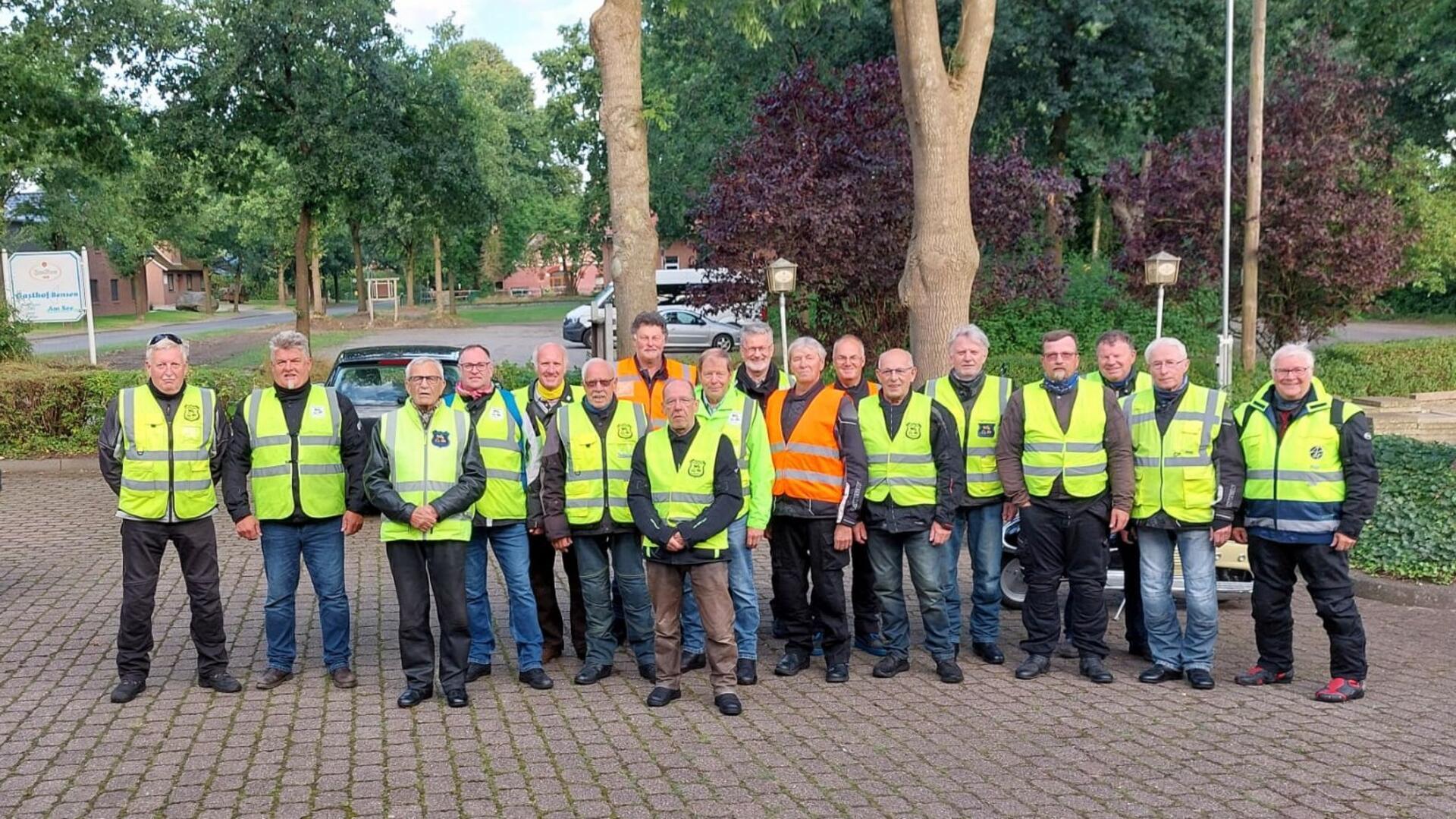 Startbereit zur Viertagetour beim Gasthof „Am See“ in Flögeln