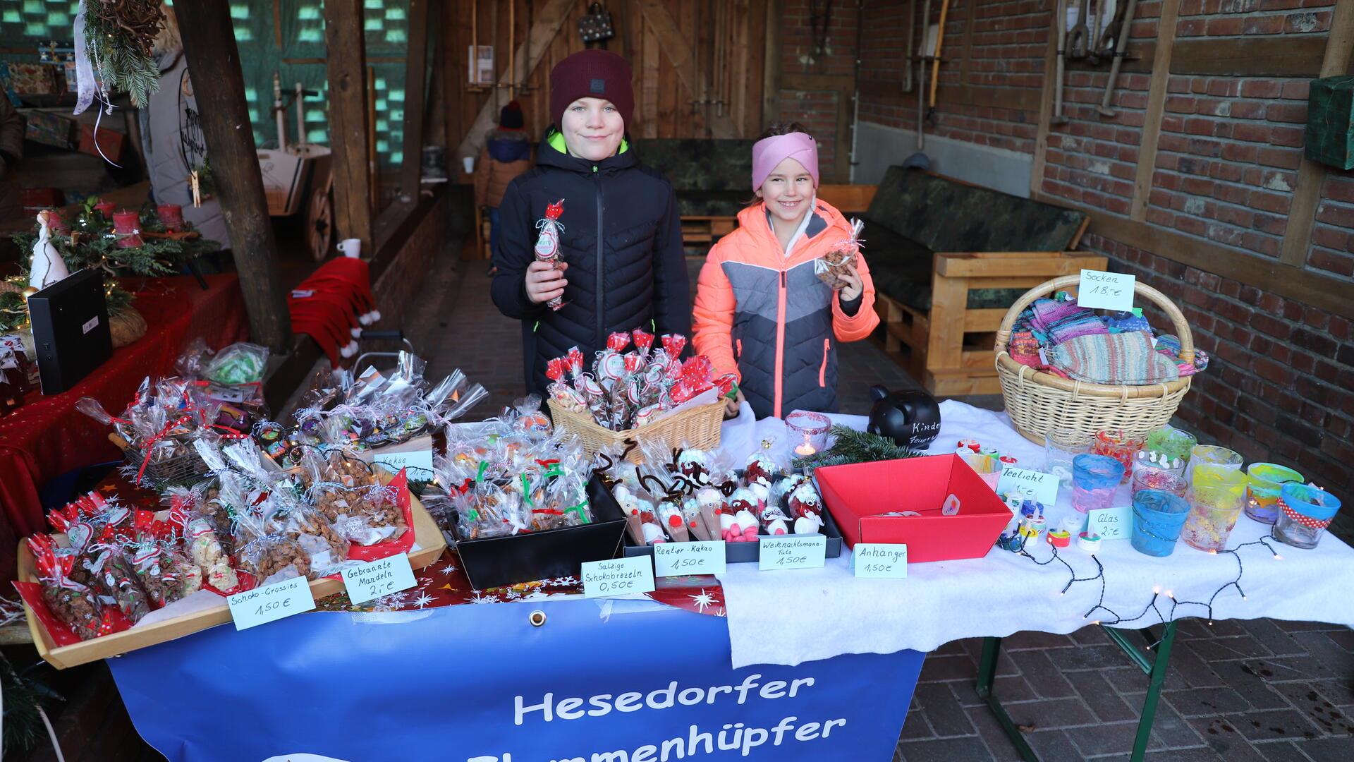 Süße Leckereien gab es am Stand der Hesedorfer Flammenhüpfer.