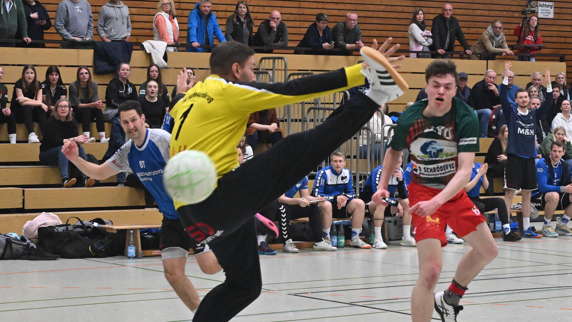 TSV-Rechtsaußen Justin Saul erzielte vier Tore bei der Niederlage in Neerstedt.