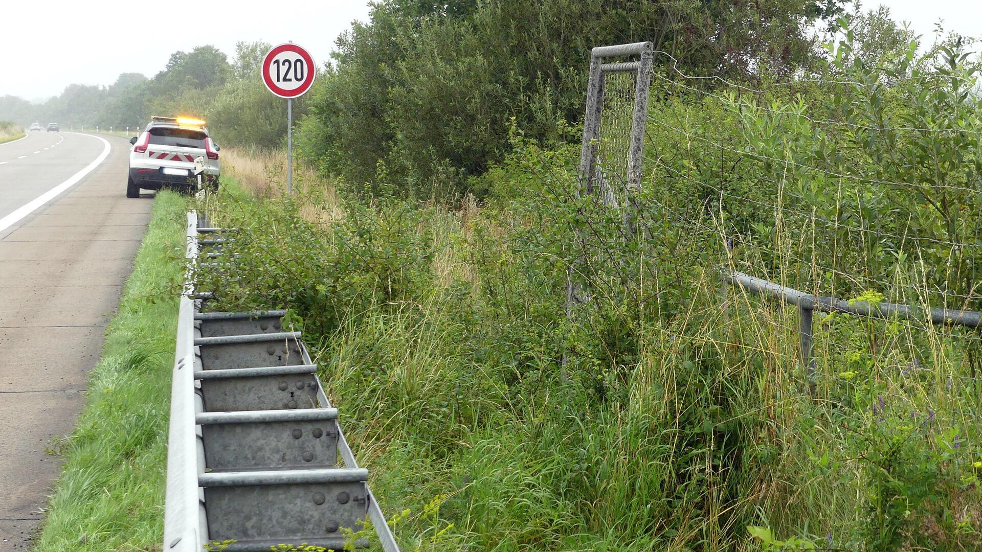 Unter der A 27 zwischen Nordholz und Altenwalde verläuft ein Durchlass, der saniert werden muss. Die Arbeiten sollen am 1. August beginnen.