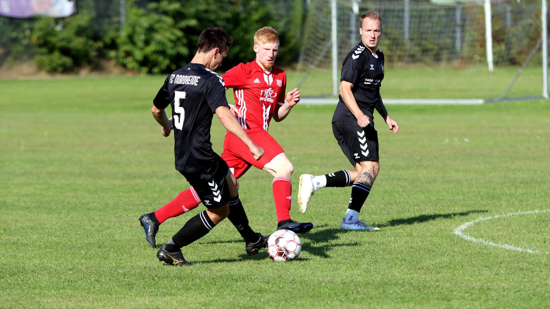 Verteidiger Kristian Eichelkraut erzielte das überfällige 1:1 per Freistoß.