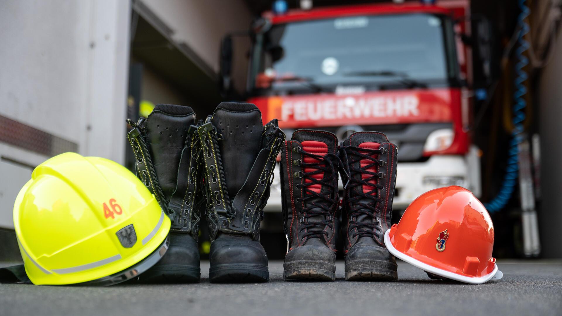 Wer ein Feuerwehrgerätehaus baut, muss Vorgaben beachten. Da die Anforderungen steigen, steigen auch die Kosten. Der Brandschutzausschuss des Sittenser Samtgemeinderats beschäftigte sich jetzt mit dem Thema.