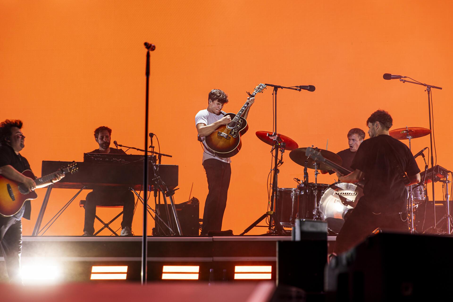 Wincent Weiss rockt die Bühne beim Bremerhavener Open Air Konzert an der Stadtha...