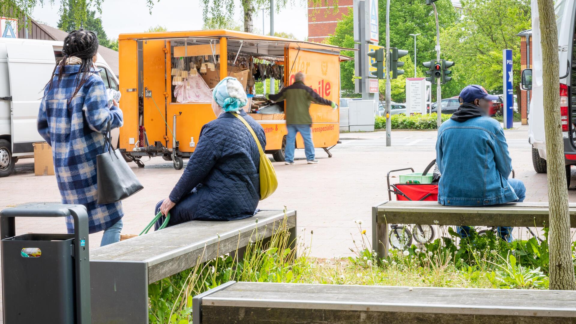 Wochenmarkt in Leherheide: Die AfD und die "Bürger in Wut" sammelten in dem Ortsteil Leherheide-West teilweise mehr als 50 Prozent der Stimmen ein. 