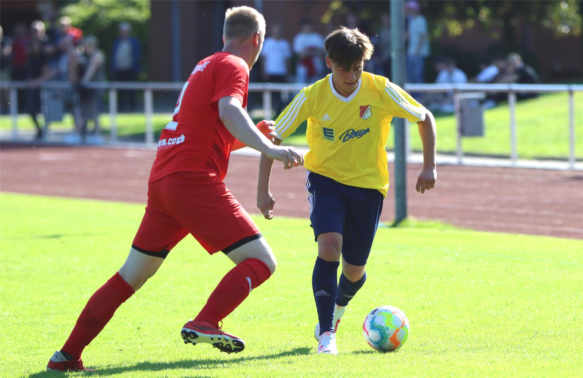 Youngster Finn Demmer (rechts) spielte in seinem ersten Herrenjahr eine bärenstarke Rückrunde.